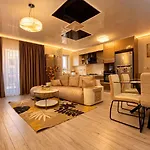 Tan Gold Apartament Konstanca